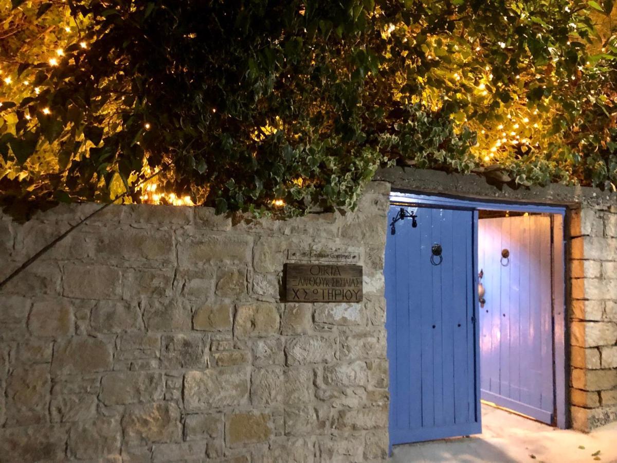Cecilias Courtyard Konuk evi Malya Dış mekan fotoğraf