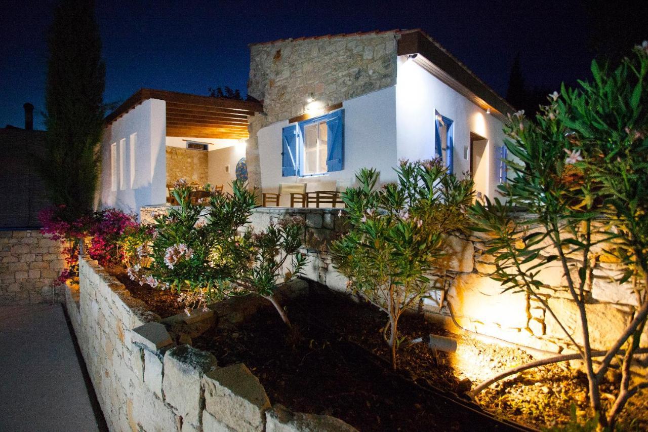 Cecilias Courtyard Konuk evi Malya Dış mekan fotoğraf