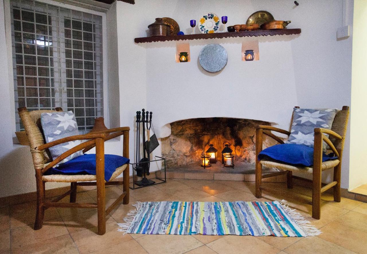 Cecilias Courtyard Konuk evi Malya Dış mekan fotoğraf
