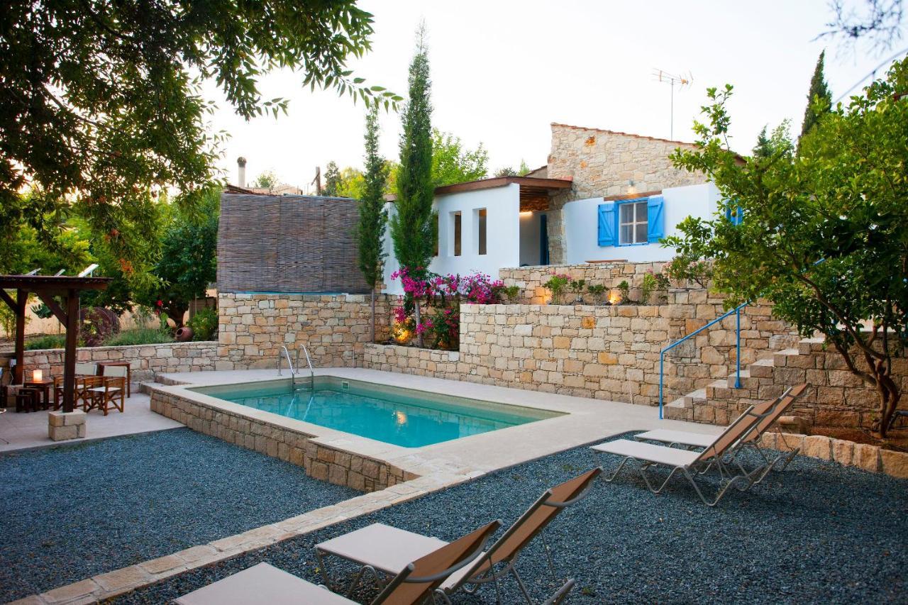Cecilias Courtyard Konuk evi Malya Dış mekan fotoğraf