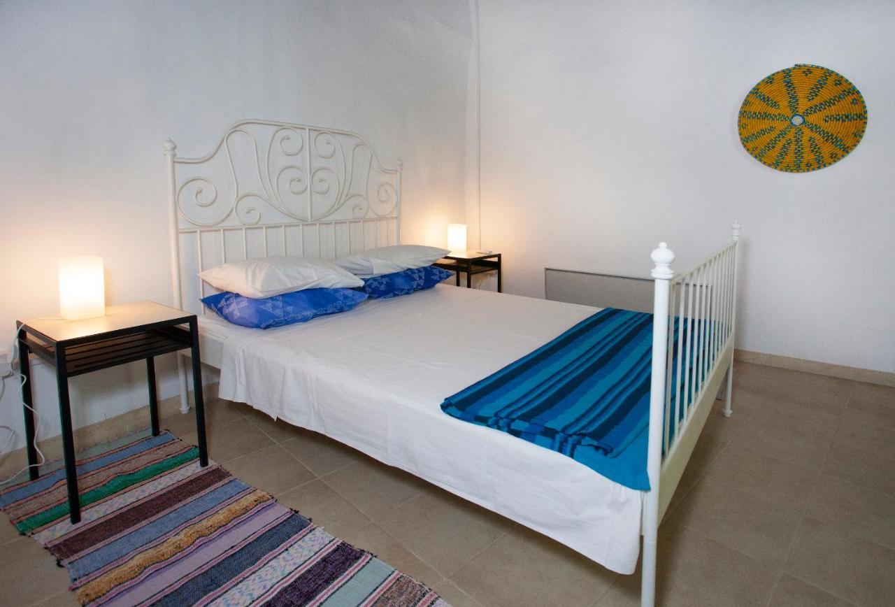 Cecilias Courtyard Konuk evi Malya Dış mekan fotoğraf
