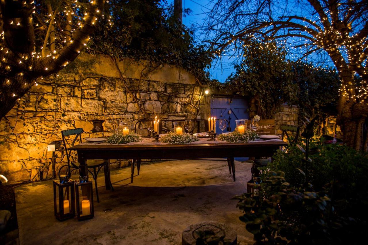 Cecilias Courtyard Konuk evi Malya Dış mekan fotoğraf