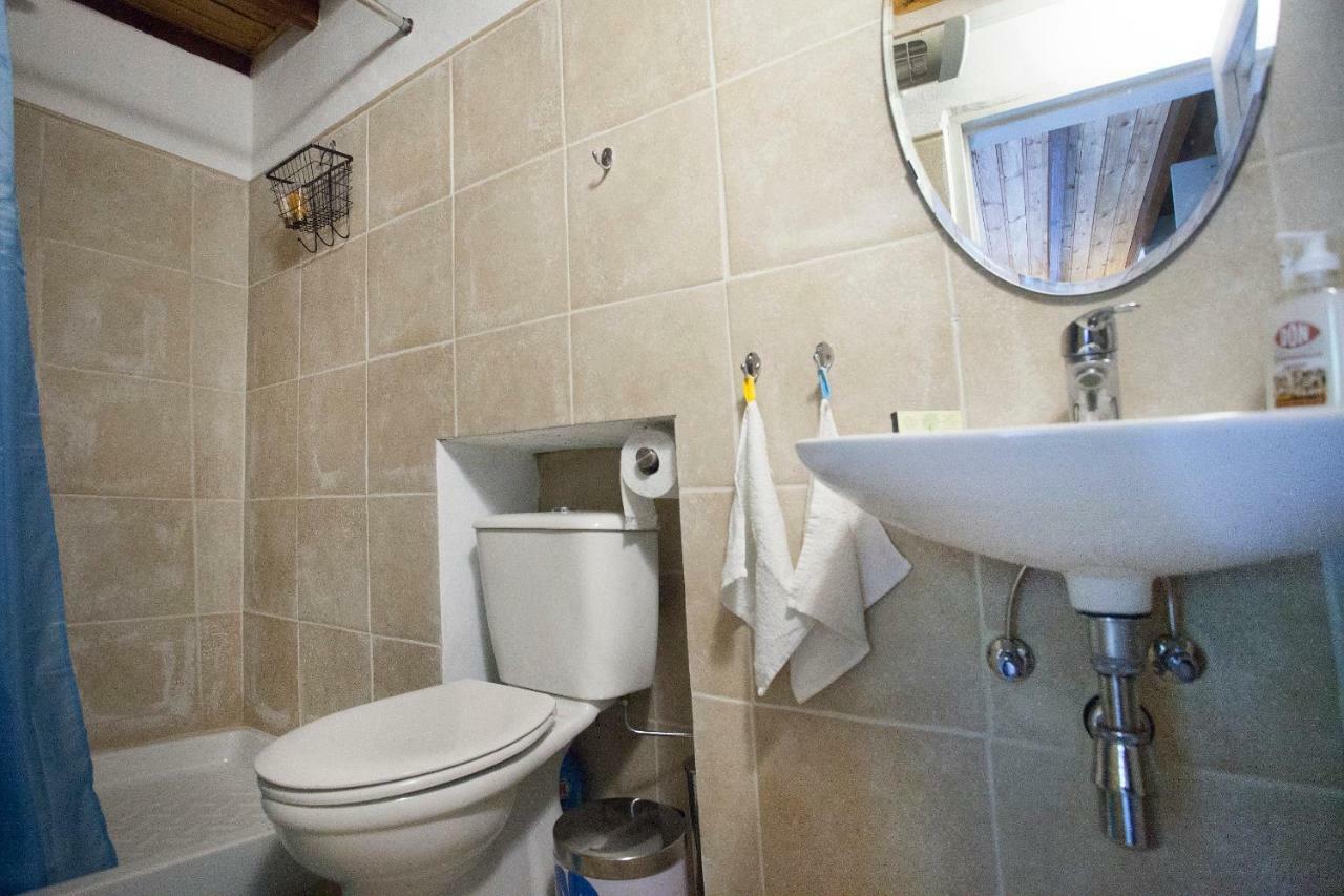 Cecilias Courtyard Konuk evi Malya Dış mekan fotoğraf