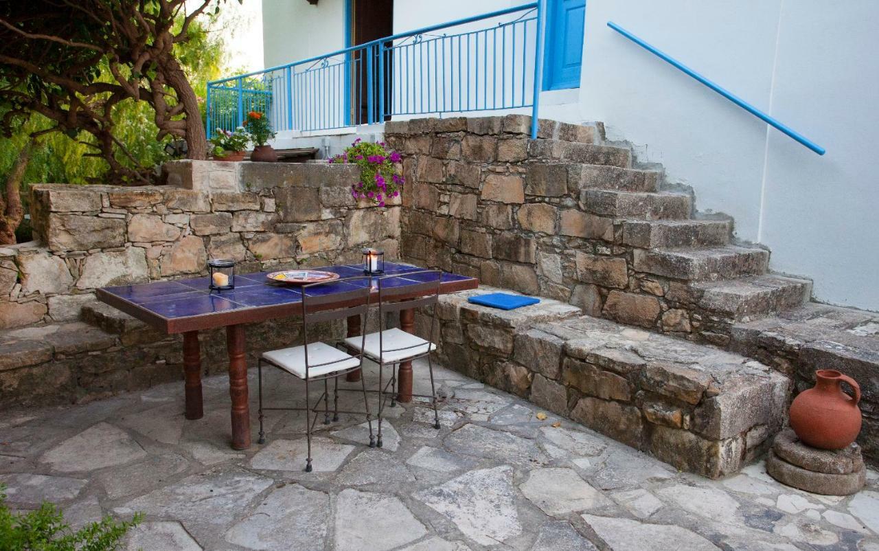 Cecilias Courtyard Konuk evi Malya Dış mekan fotoğraf