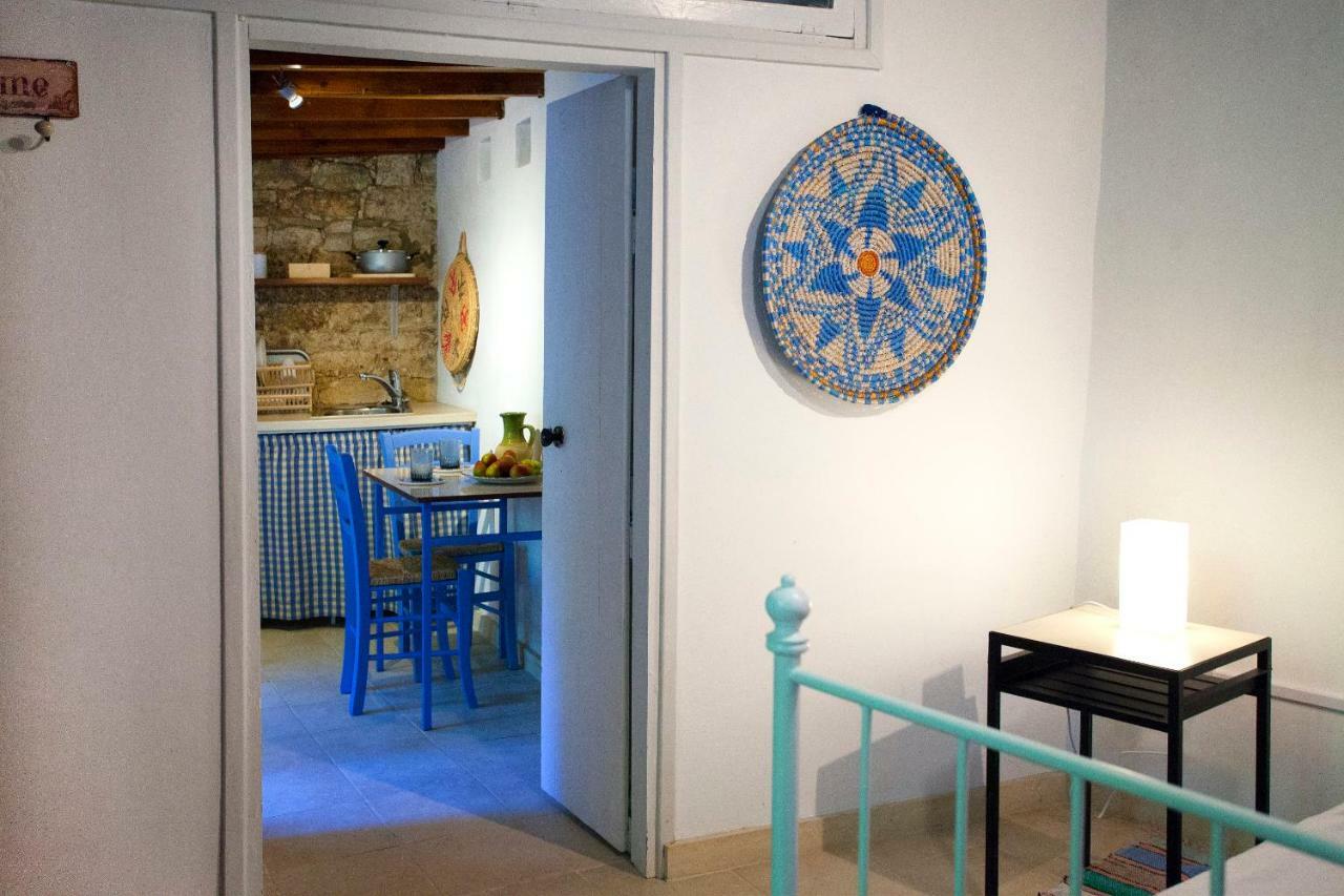 Cecilias Courtyard Konuk evi Malya Dış mekan fotoğraf